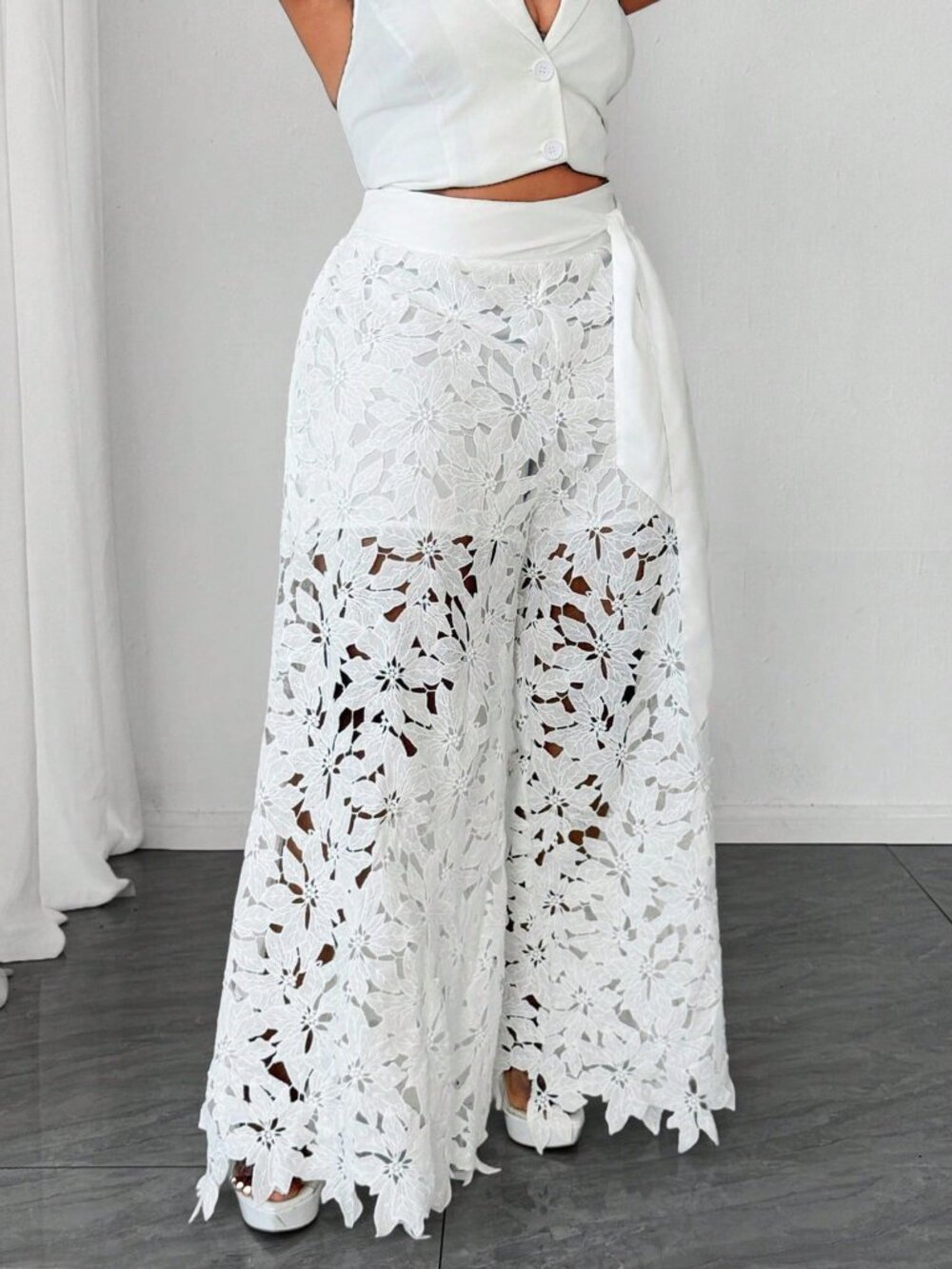 White Casual French Romantic Women's Plus Size Floral Lace Wide-Leg Pants Waist - Picture 3 of 6